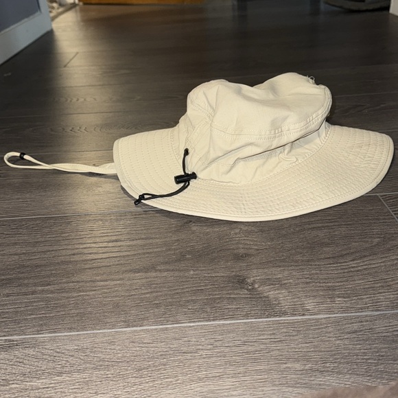 Wind River Nylon Mosquito Cover Hat - Picture 2 of 3